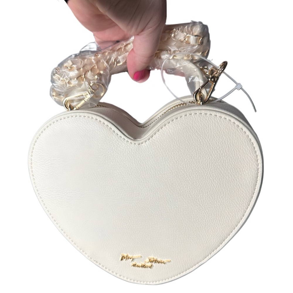 Betsey Johnson Heart-Shaped Woven Bag with Floral Accents - Picture 4 of 8